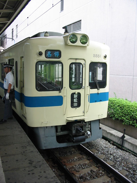 ���c�} �ʋΎԗ� 5200�`