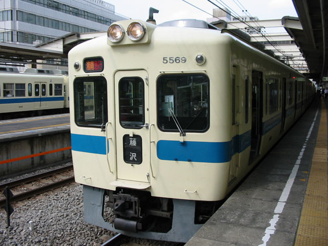 ���c�} �ʋΎԗ� 5200�`