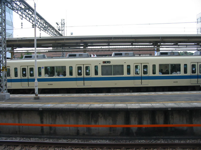 ���c�} �ʋΎԗ� 5200�`