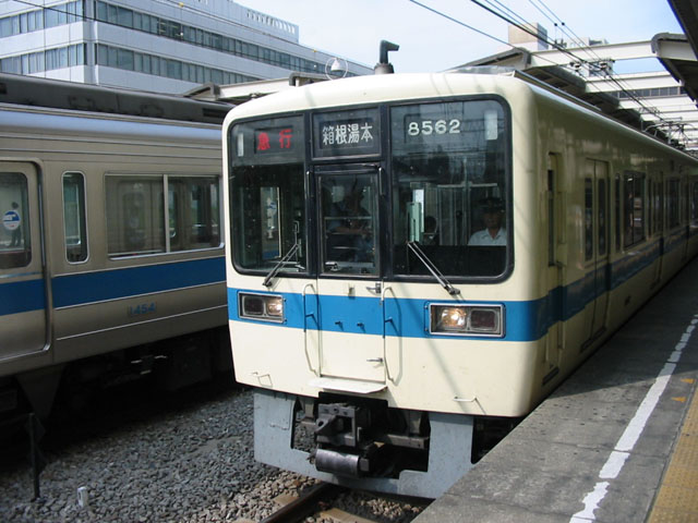 c} ʋΎԗ 8000`